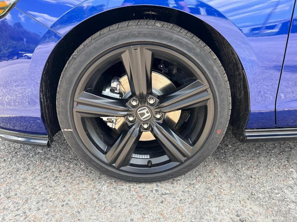 new 2025 Honda Accord Hybrid car, priced at $36,980