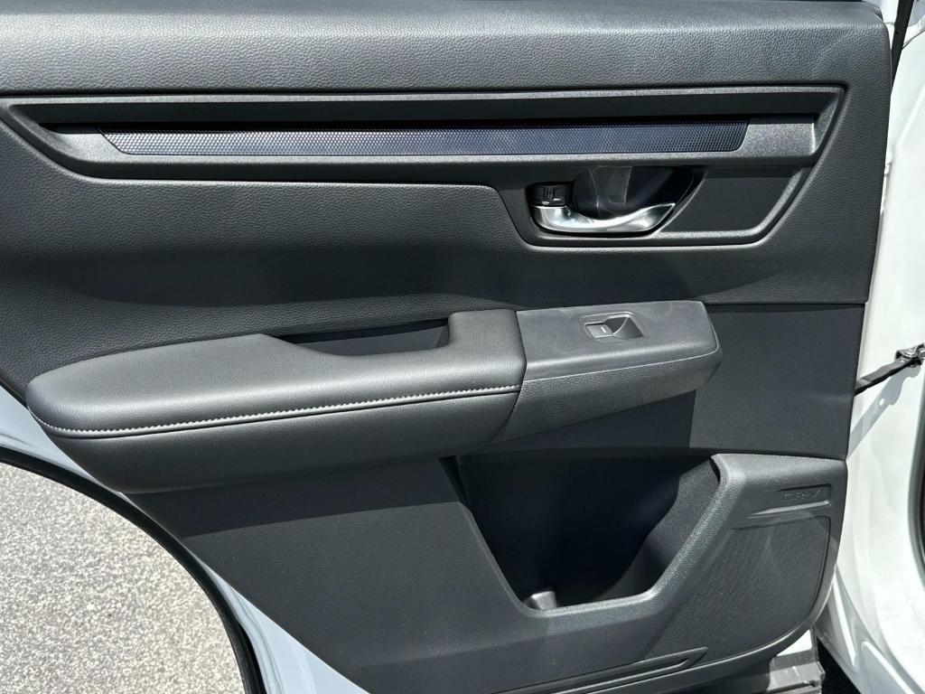 new 2025 Honda CR-V car, priced at $35,700