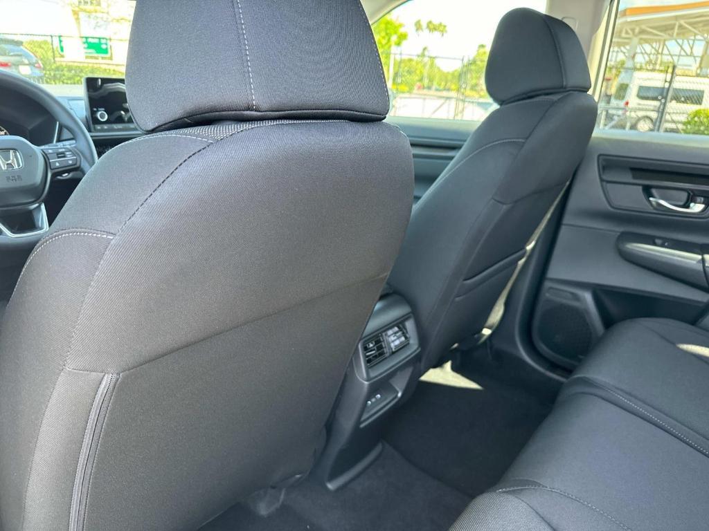 new 2025 Honda CR-V car, priced at $35,700
