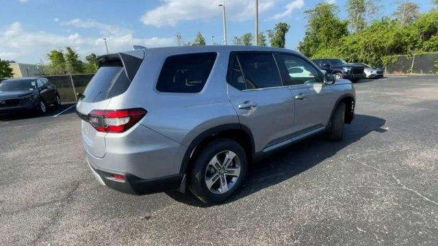 new 2025 Honda Pilot car, priced at $44,895