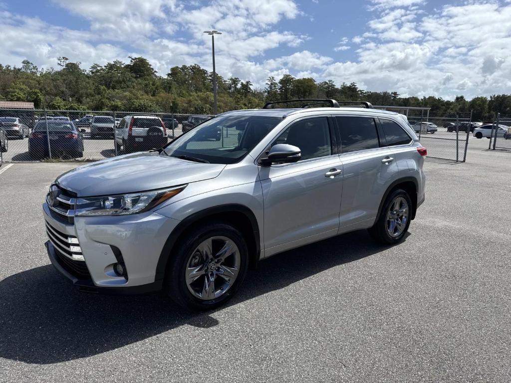 used 2018 Toyota Highlander car, priced at $26,995