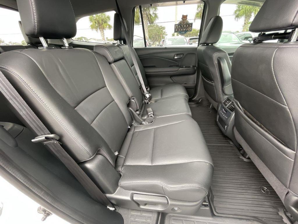 used 2022 Honda Pilot car, priced at $29,494