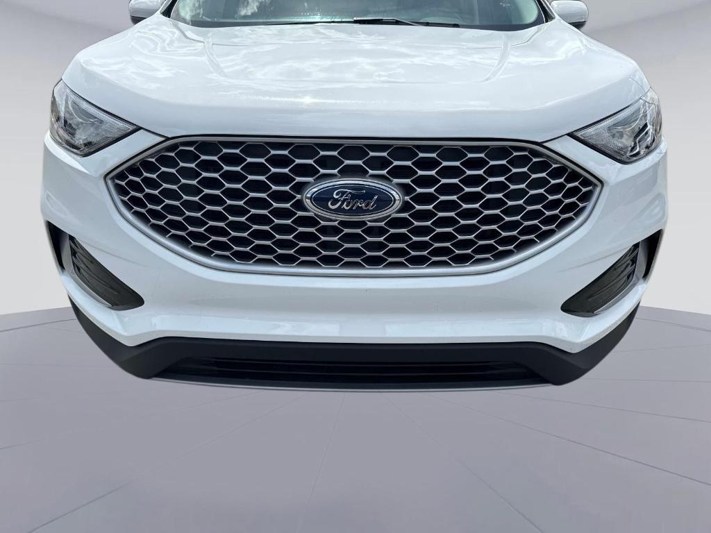 used 2024 Ford Edge car, priced at $20,595