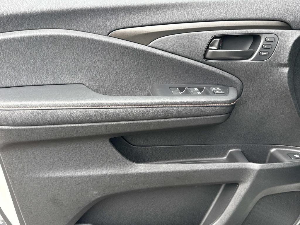 new 2025 Honda Ridgeline car, priced at $46,230