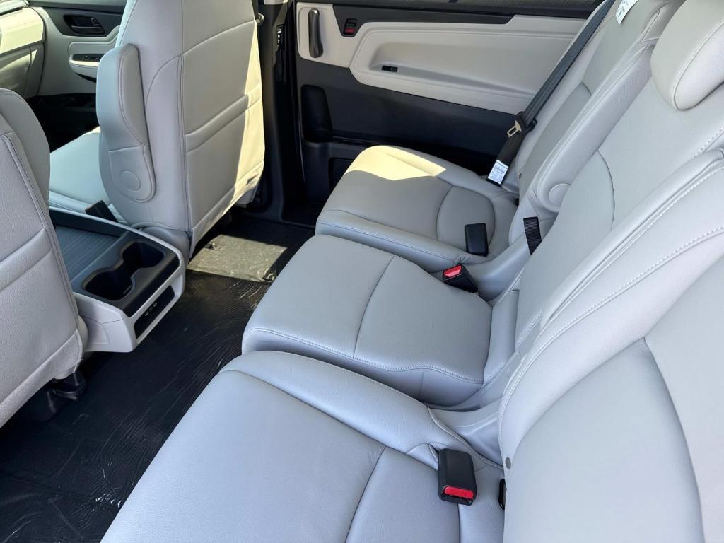 new 2026 Honda Odyssey car, priced at $44,745