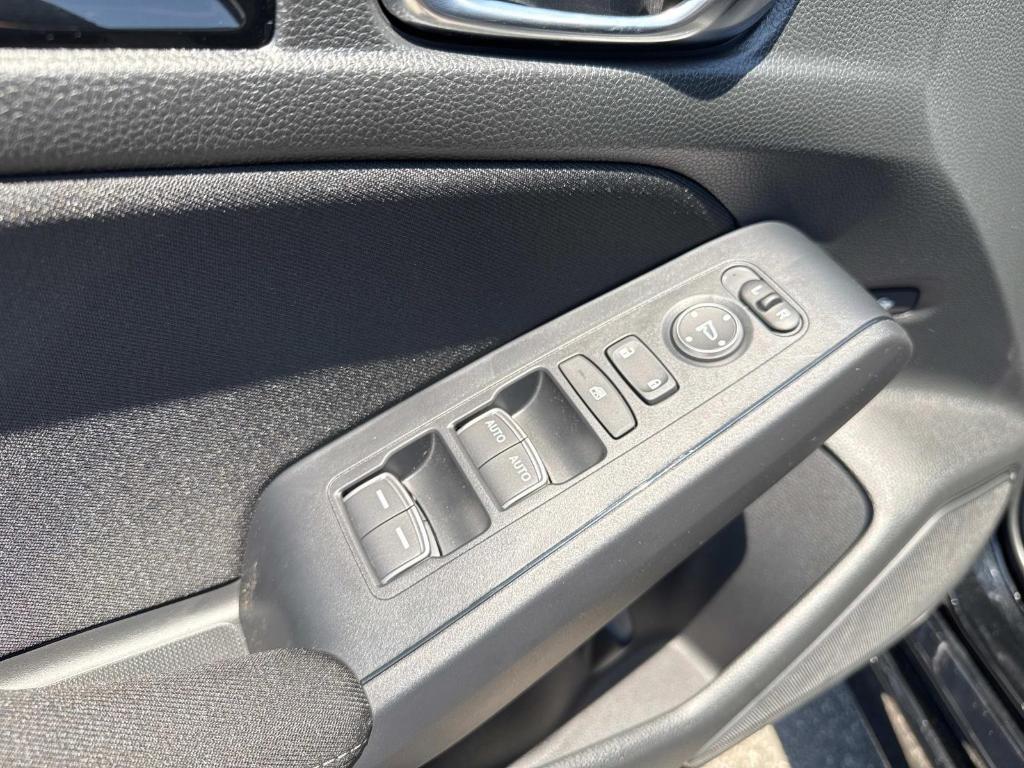 new 2025 Honda Civic Hybrid car, priced at $30,100