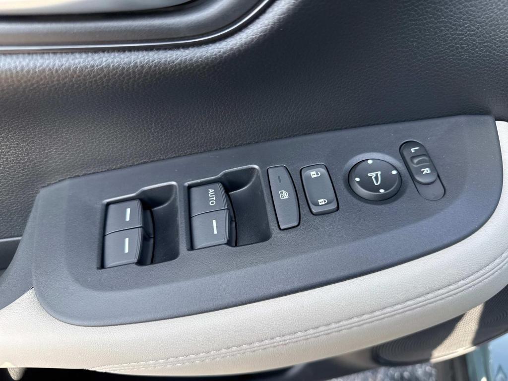 new 2025 Honda HR-V car, priced at $27,250