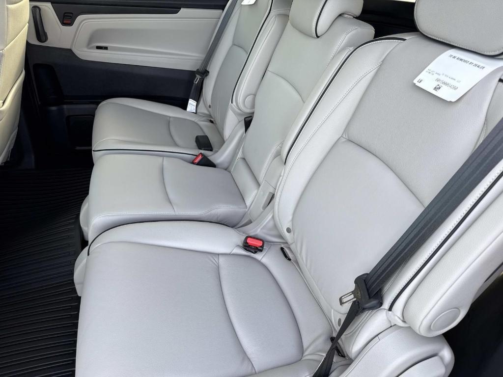 new 2026 Honda Odyssey car, priced at $49,810