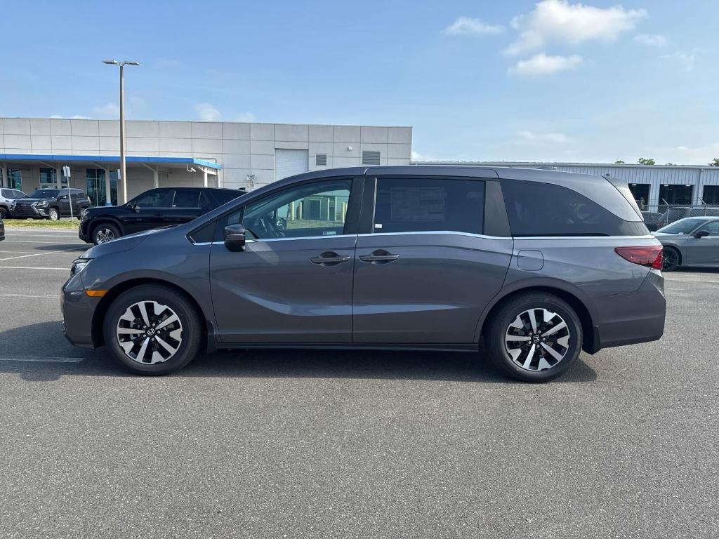 new 2025 Honda Odyssey car, priced at $43,670