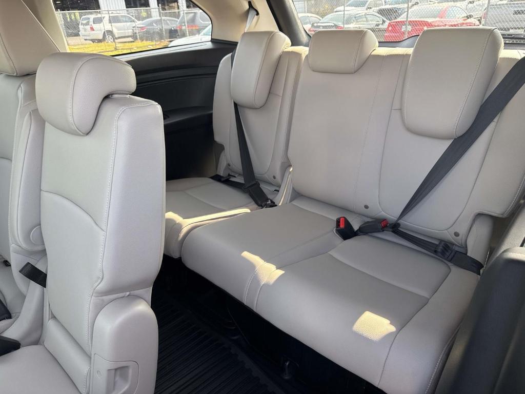 new 2025 Honda Odyssey car, priced at $43,670