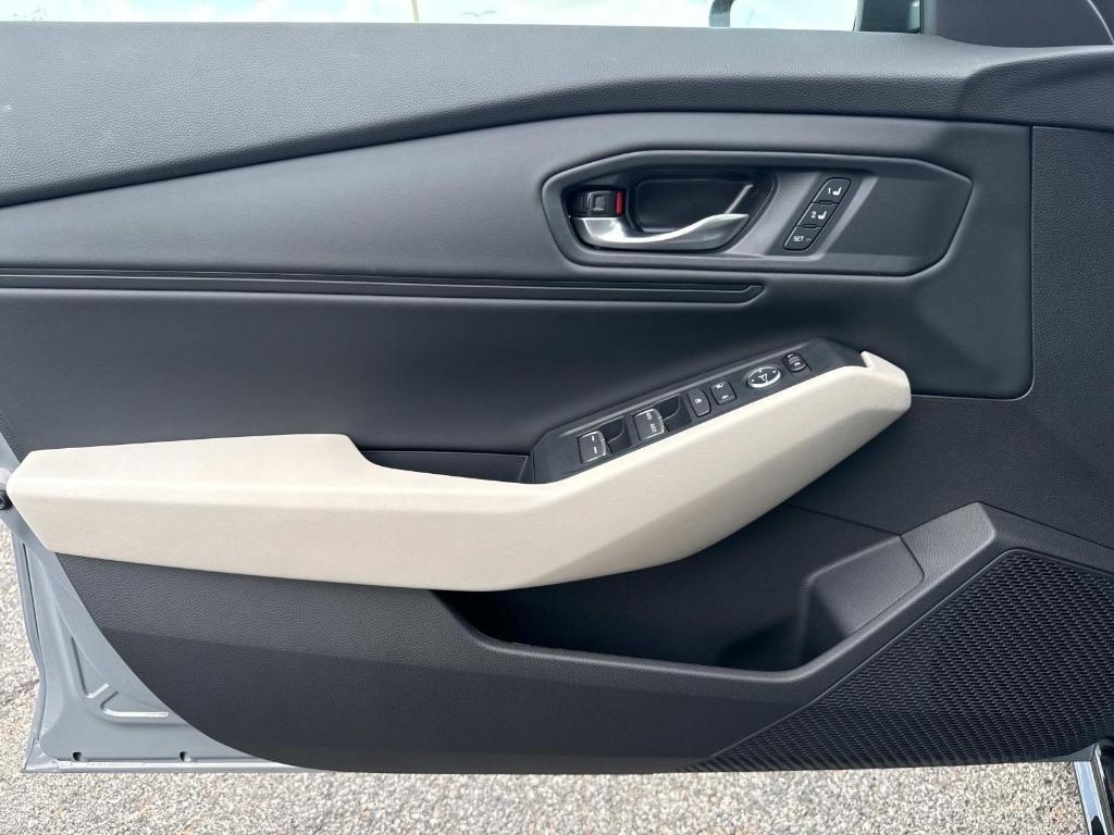 new 2025 Honda Accord Hybrid car, priced at $36,545