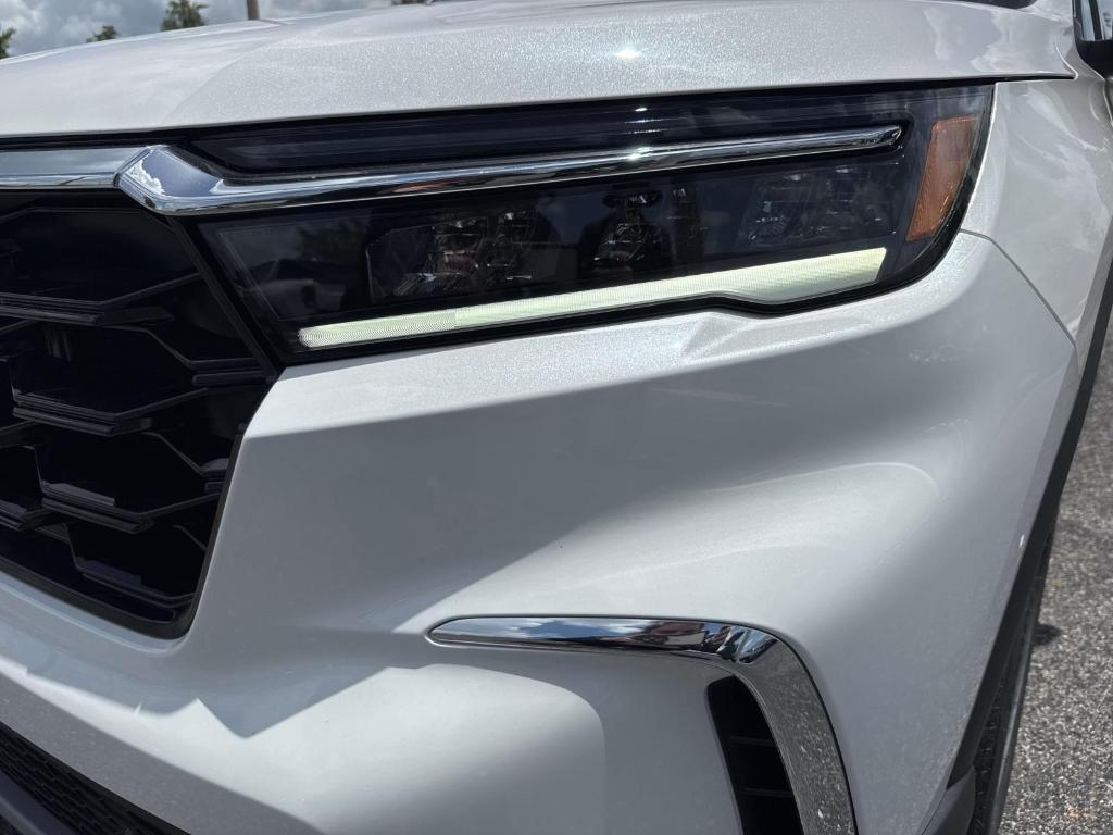 new 2025 Honda Pilot car, priced at $51,505