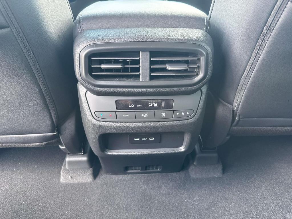 new 2025 Honda Pilot car, priced at $51,505