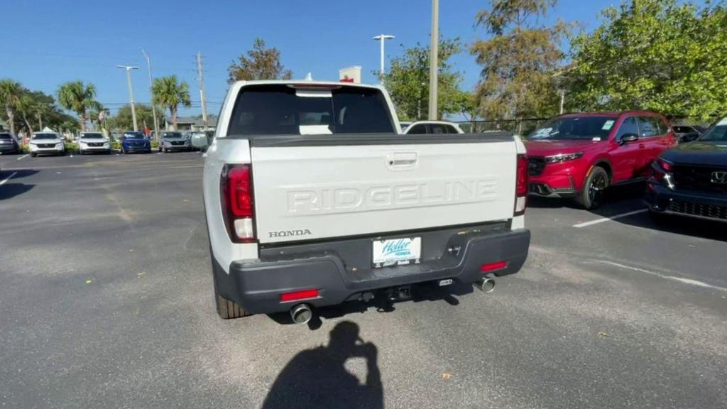 new 2025 Honda Ridgeline car, priced at $45,330