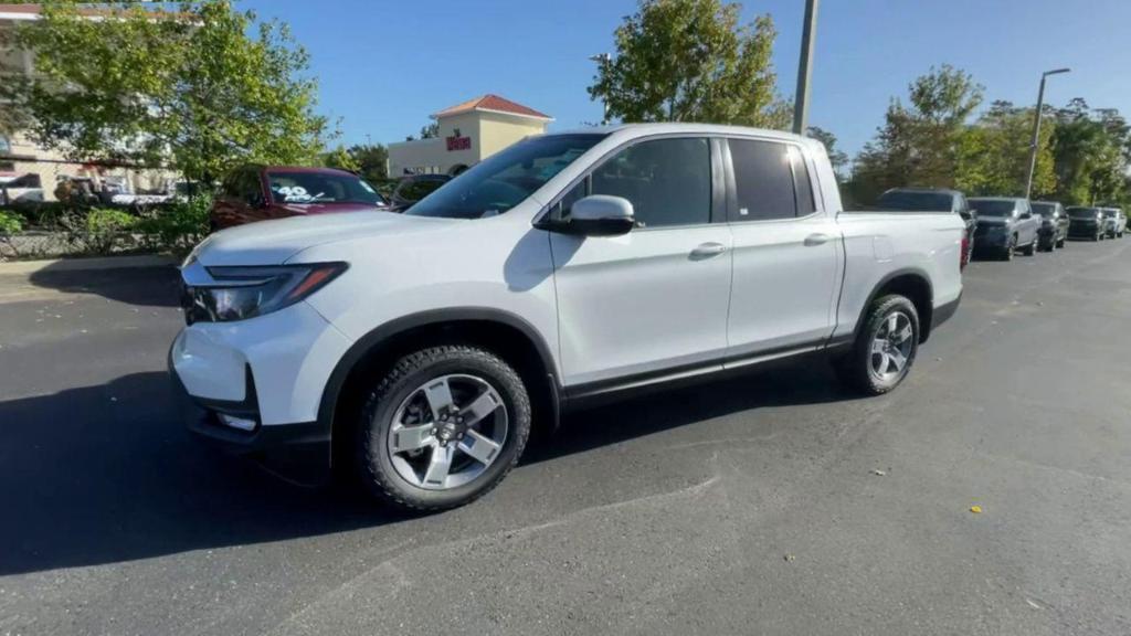 new 2025 Honda Ridgeline car, priced at $45,330