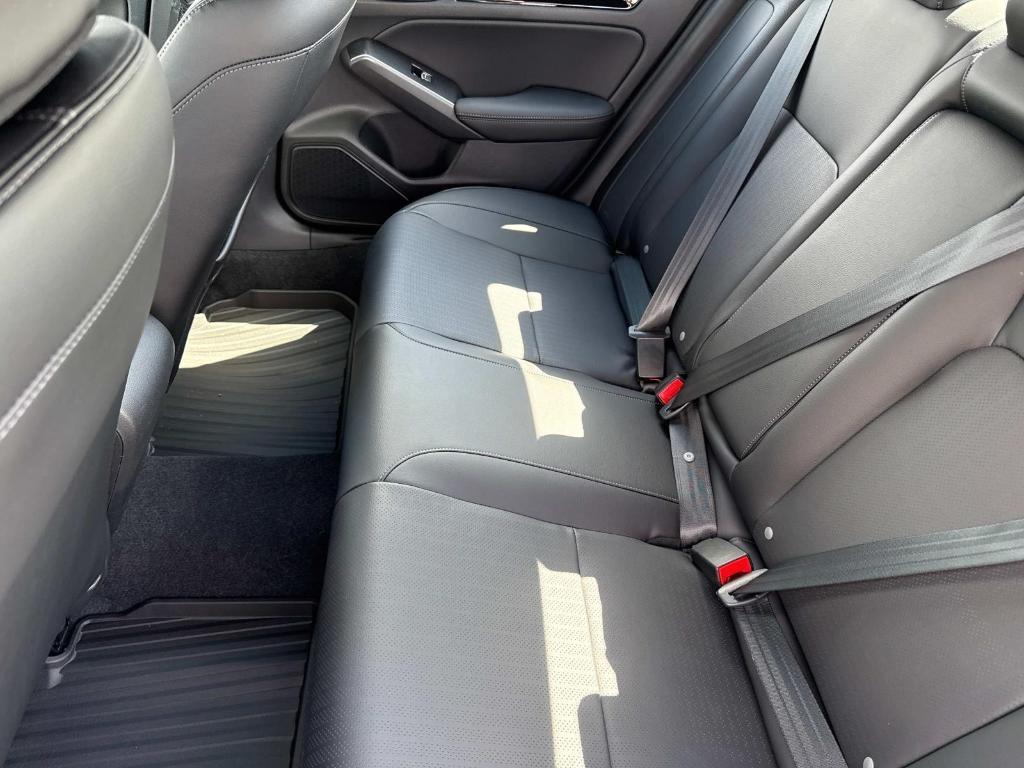 new 2025 Honda Civic Hybrid car, priced at $33,555