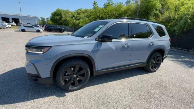 new 2025 Honda Pilot car, priced at $56,485