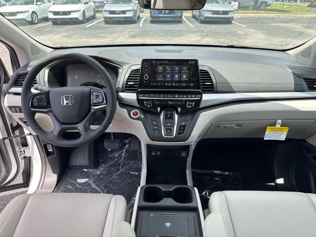 new 2025 Honda Odyssey car, priced at $44,125
