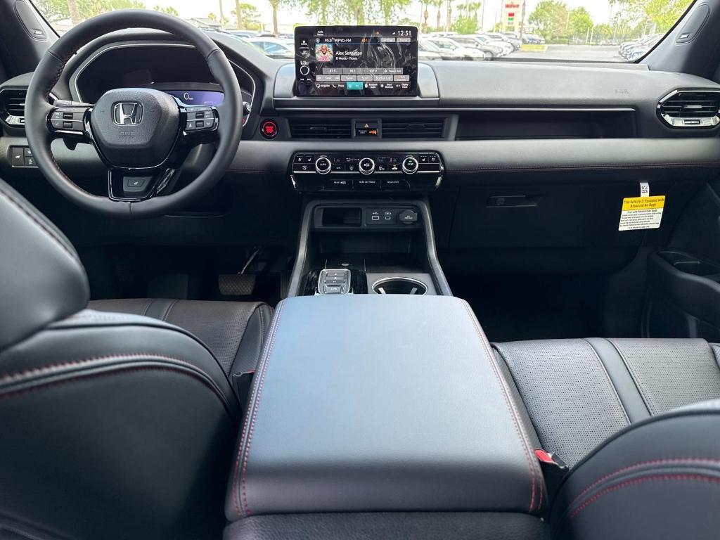 new 2025 Honda Pilot car, priced at $56,485