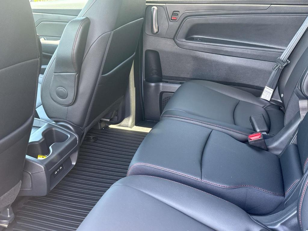 new 2025 Honda Odyssey car, priced at $45,275