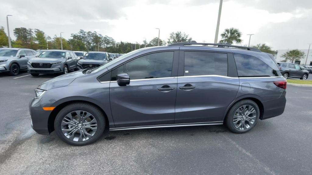 new 2025 Honda Odyssey car, priced at $49,390