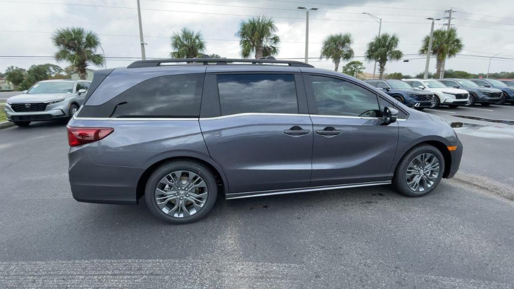 new 2025 Honda Odyssey car, priced at $49,390