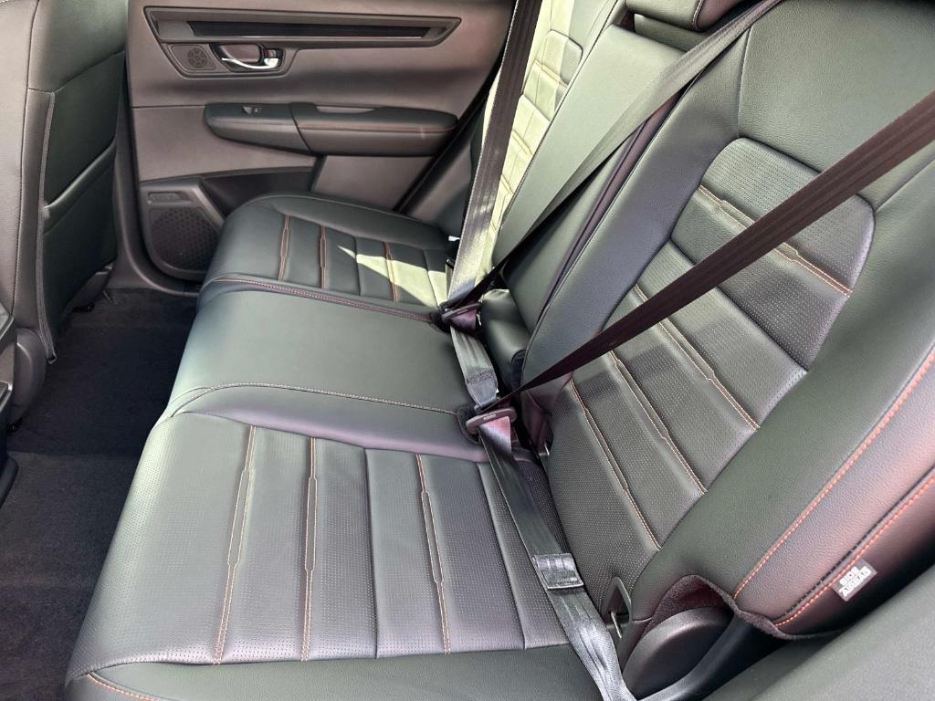 new 2026 Honda CR-V Hybrid car, priced at $40,175