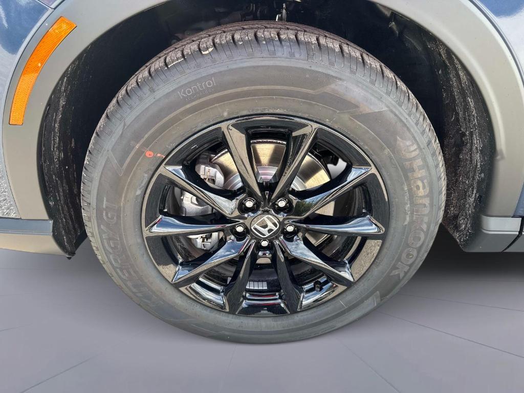 new 2026 Honda CR-V Hybrid car, priced at $40,175