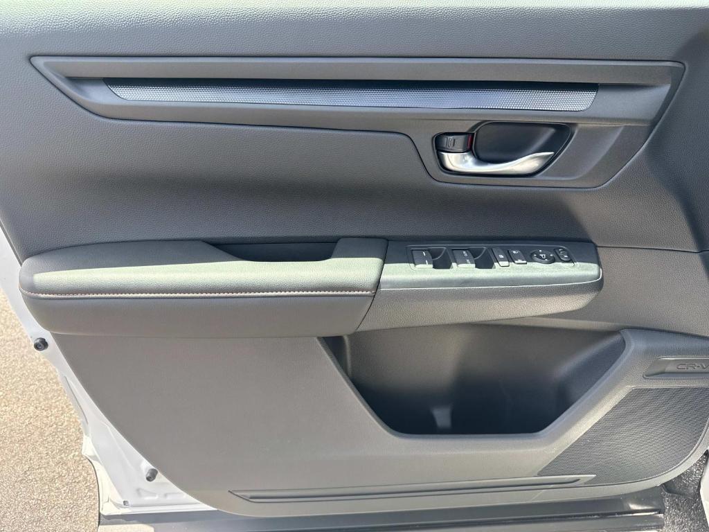new 2026 Honda CR-V Hybrid car, priced at $38,980