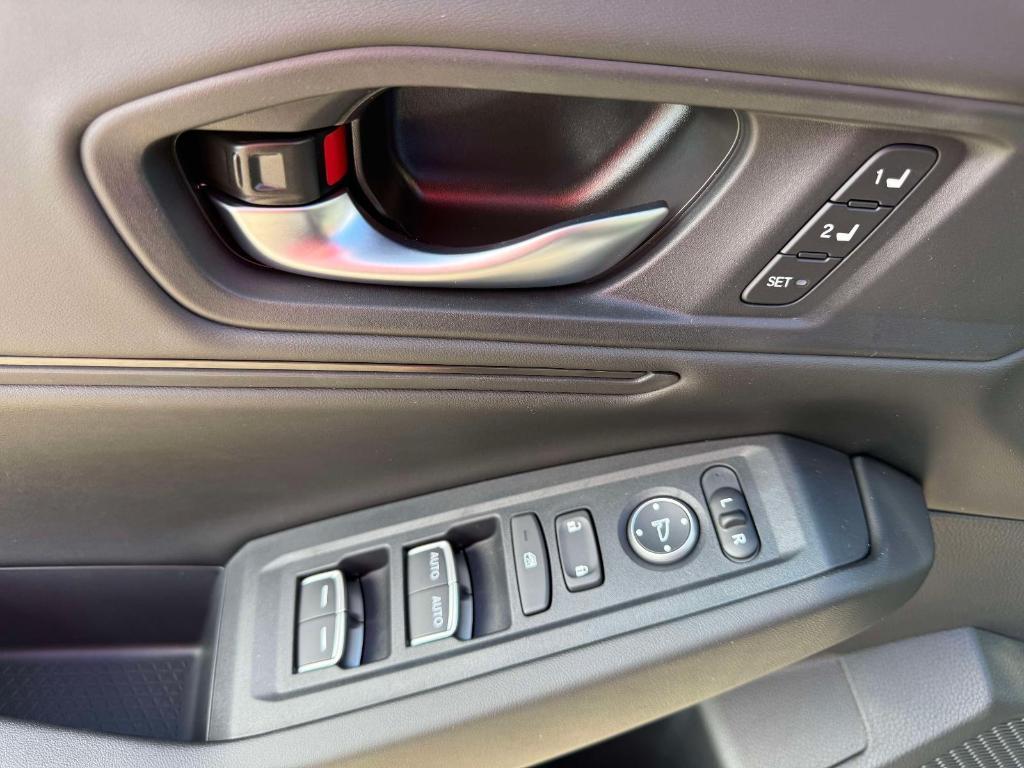 new 2025 Honda Accord Hybrid car, priced at $36,135