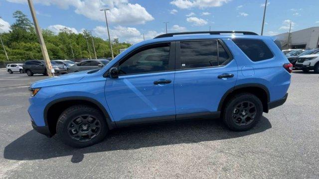 new 2025 Honda Pilot car, priced at $51,250