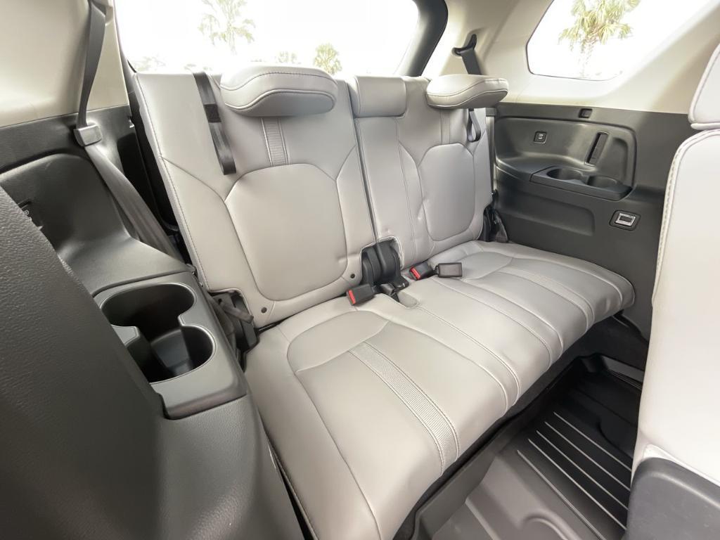 new 2025 Honda Pilot car, priced at $46,375