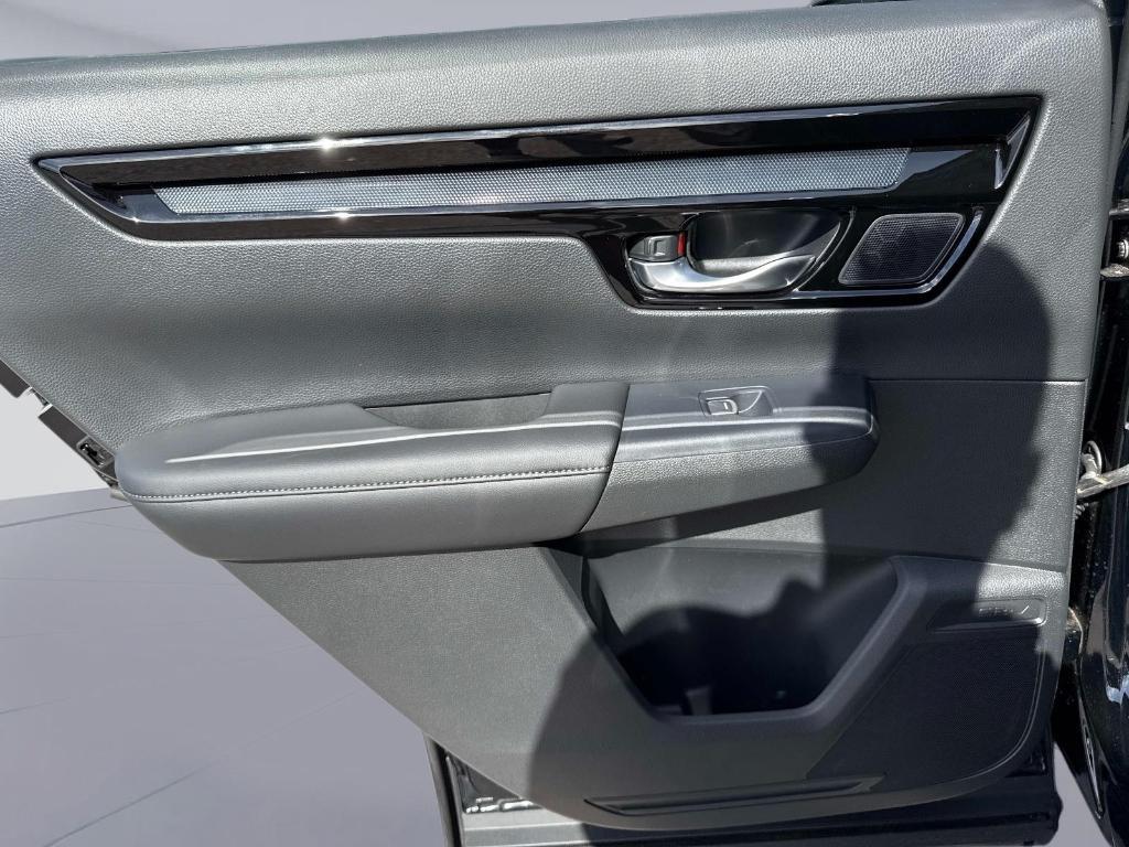 used 2023 Honda CR-V car, priced at $27,994