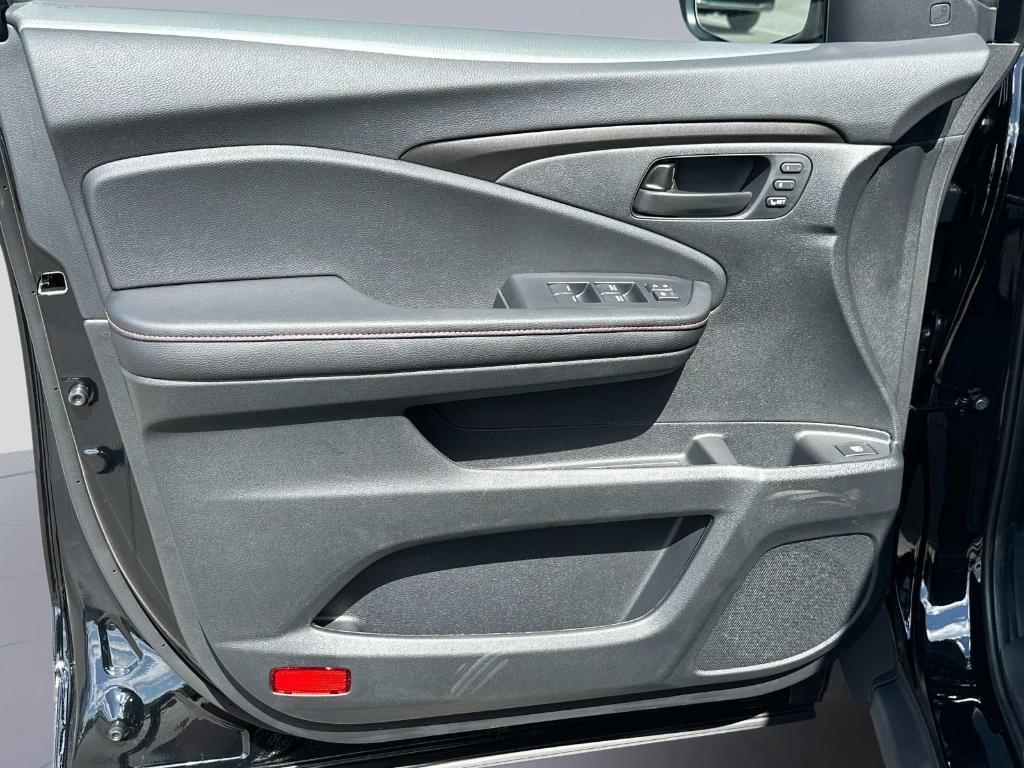 new 2025 Honda Ridgeline car, priced at $43,830