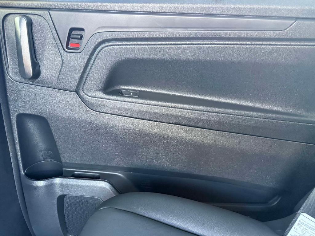 new 2026 Honda Odyssey car, priced at $44,290