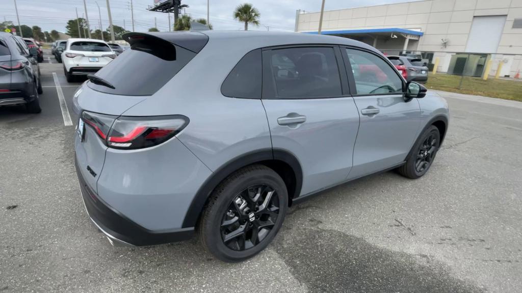 new 2025 Honda HR-V car, priced at $29,305