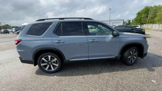 new 2025 Honda Pilot car, priced at $51,505