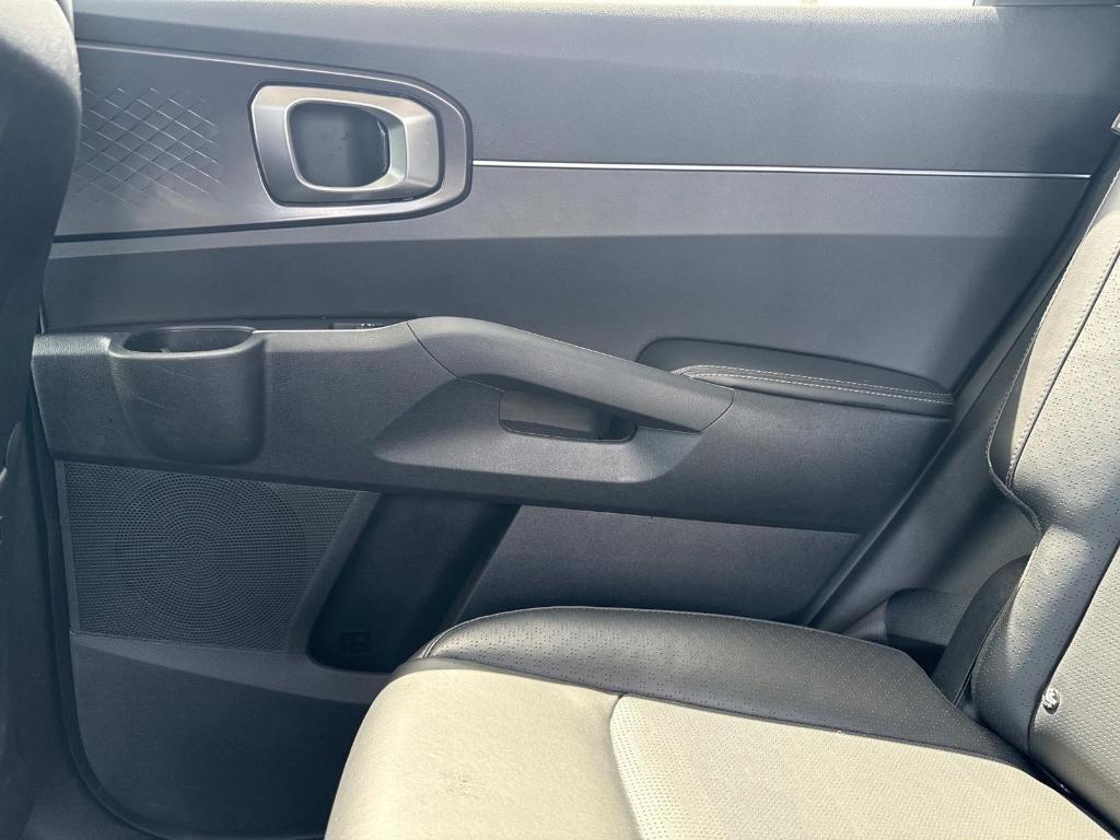 used 2024 Kia Sorento car, priced at $25,995