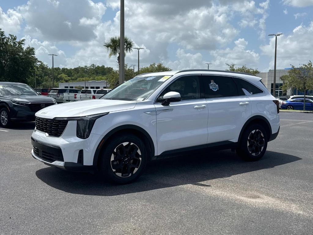 used 2024 Kia Sorento car, priced at $25,995