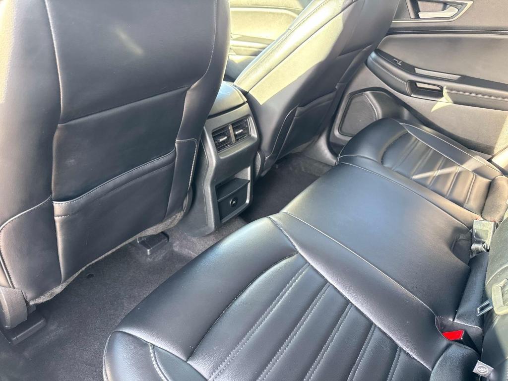 used 2024 Ford Edge car, priced at $19,995