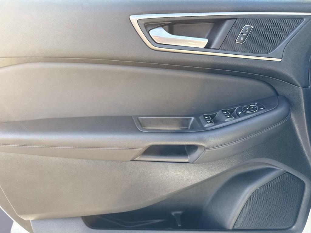 used 2024 Ford Edge car, priced at $19,995