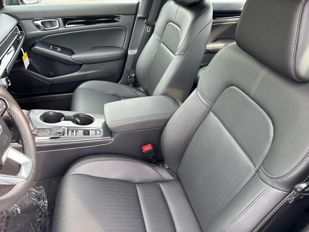 new 2026 Honda Civic Hybrid car, priced at $33,945