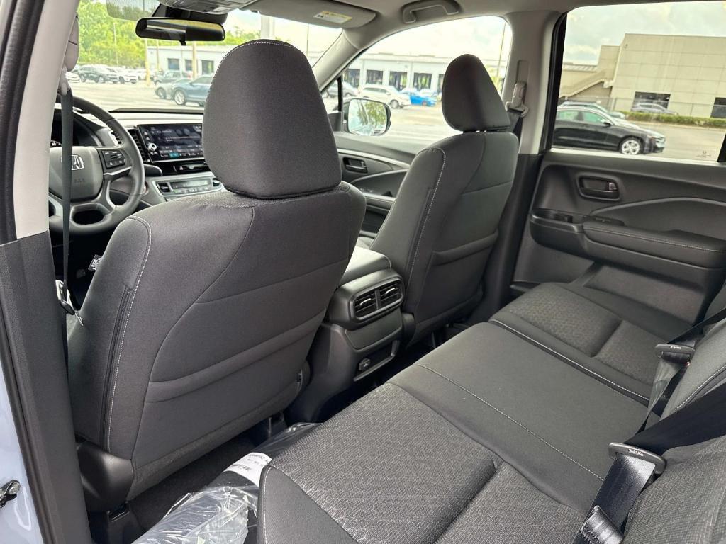 new 2025 Honda Ridgeline car, priced at $40,555