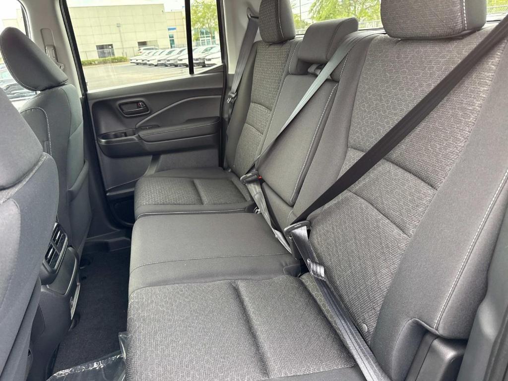 new 2025 Honda Ridgeline car, priced at $40,555