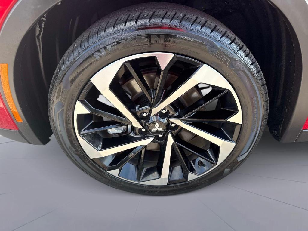 used 2024 Mitsubishi Outlander car, priced at $21,995