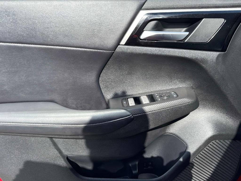 used 2024 Mitsubishi Outlander car, priced at $21,995