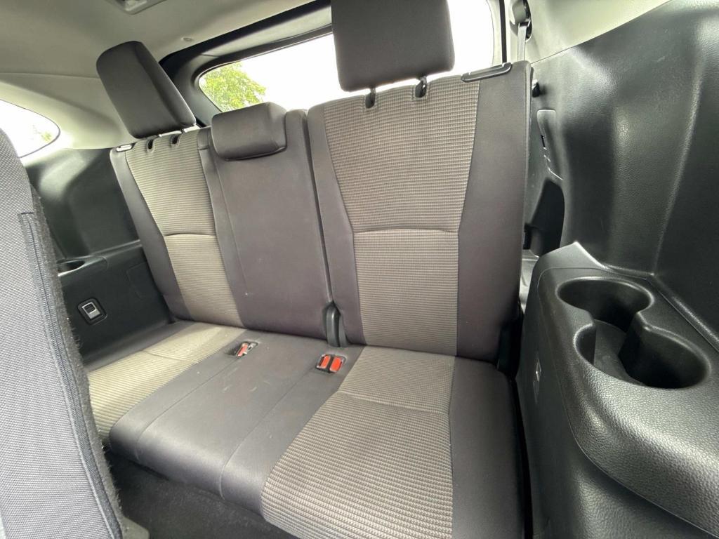 used 2024 Toyota Highlander car, priced at $36,495
