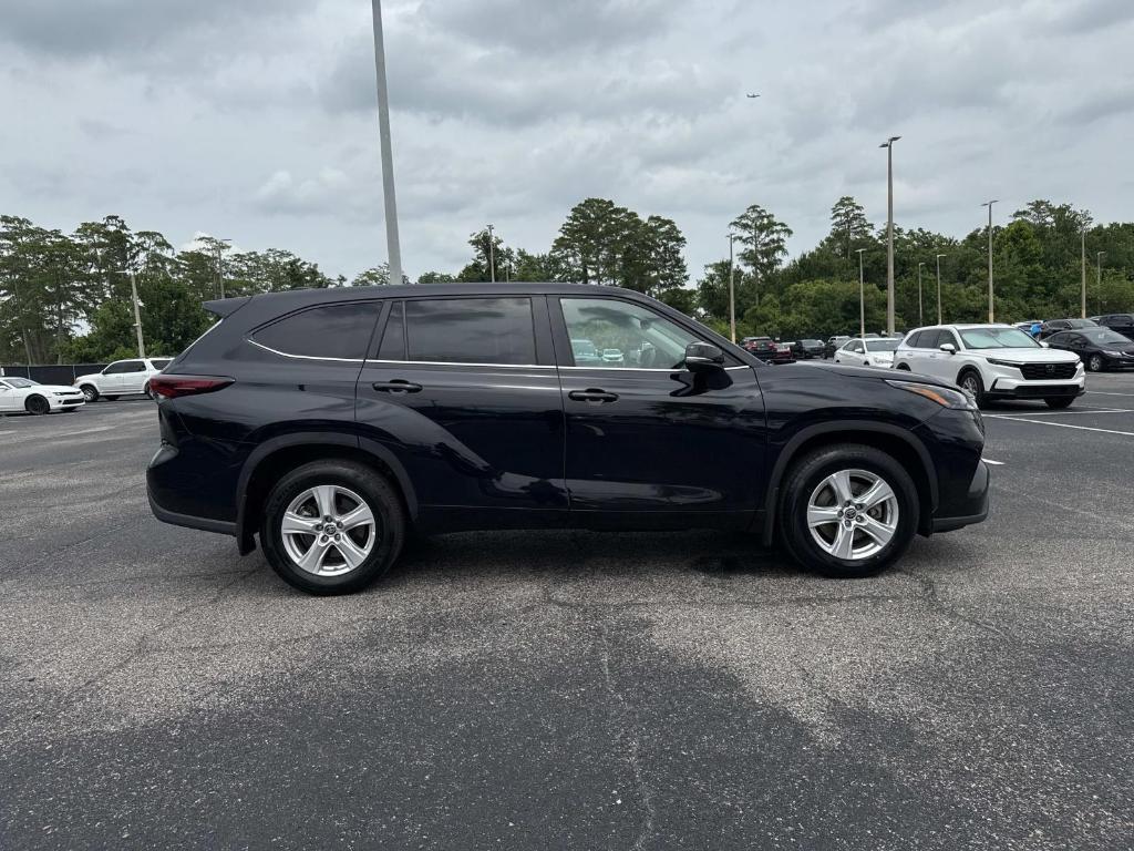 used 2024 Toyota Highlander car, priced at $36,495