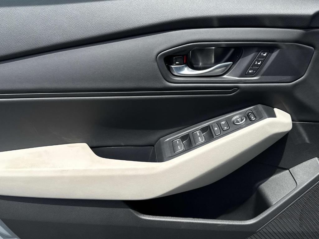 new 2025 Honda Accord Hybrid car, priced at $36,545