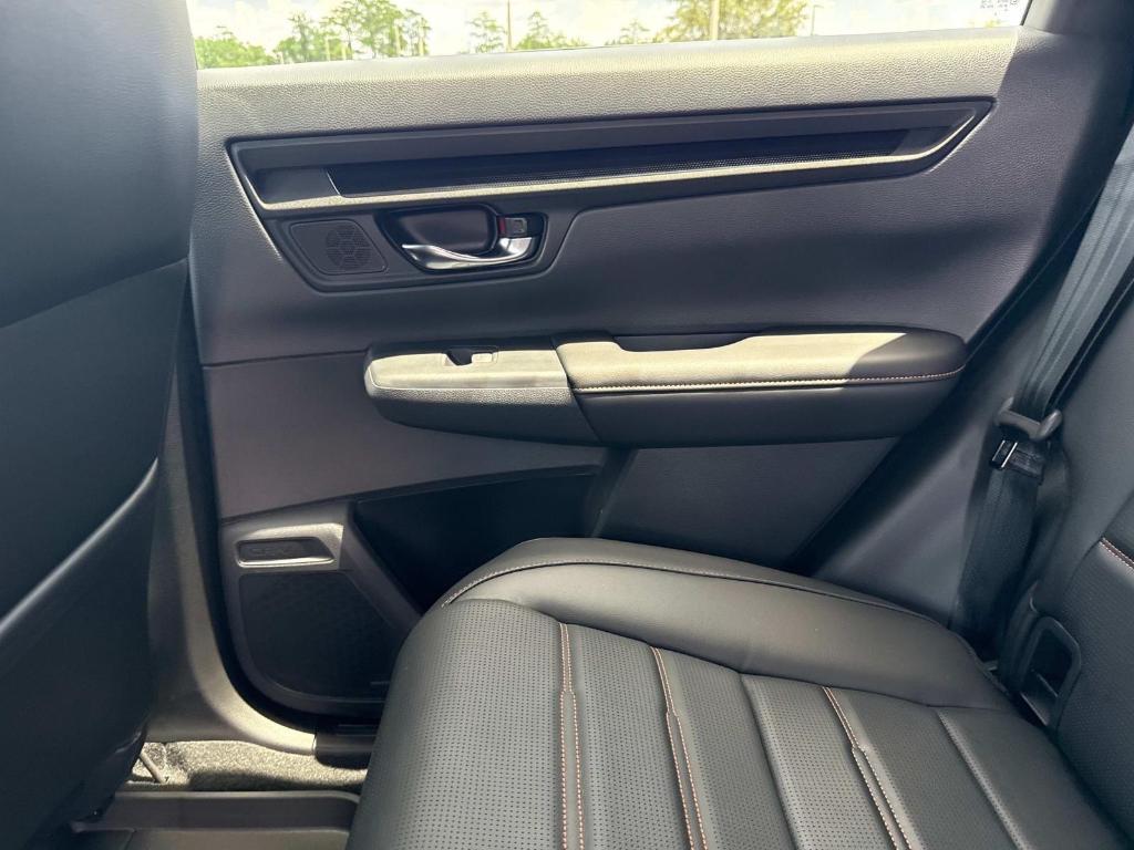 new 2025 Honda CR-V Hybrid car, priced at $39,500